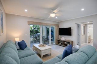 Serene Ground Floor Residence in Exclusive Villa Sanibel, Steps to Beach - Sanibel - 8
