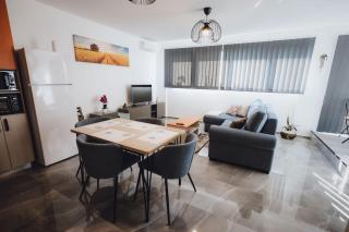 M&D Felix Suites - Cordău - 0