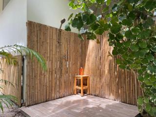Zen Beach Oasis - Balinese Beachfront House with Stunning Sea View - - 1