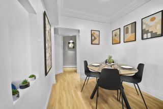 Cozy Apartment with Panoramic View in Centre Town - 7