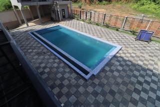 AfriqPnB Chambre Ewondo située à Kribi Bebambwe avec Piscine - 3