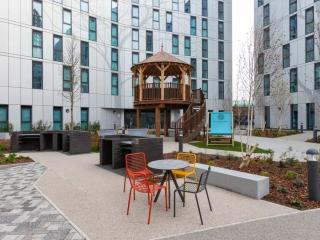 Pavilion Court in Wembley - Londra - 8