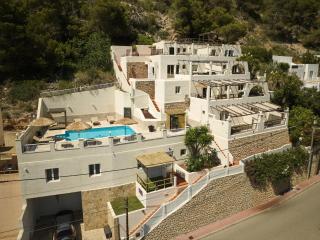 Apartamentos Catharina Maria - Cala Llonga - 6