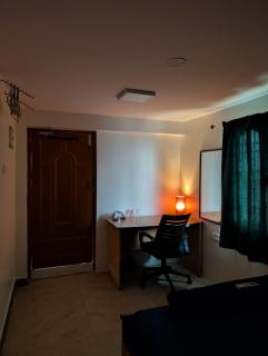 Carbon Stays - Couples & Travelers Friendly Stay - Chennai - 7