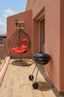Cozy One-Bedroom Apart Wi-Fi, Netflix, and Balcony - 1
