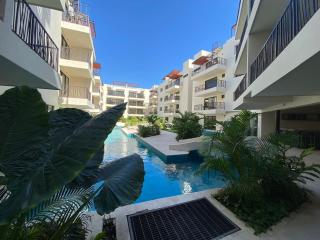 Luxe Jungle Retreat with Private Terrace & Jacuzzi in Aldea Zama - 0