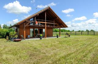 Le chalet dans la prairie - 0