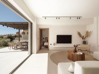 Villa Yoma- Luxury Villa with Heated Pool - Epáno Kefalás - 4