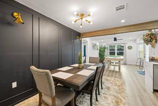 580) Minutes to 6th Street - Sleeps 10 -Pool table - Austin - 1