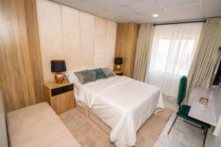 Crown Heights Apartment - Lagos - 6