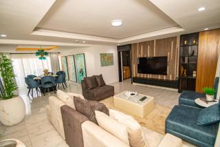 Crown Heights Apartment - Lagos - 5