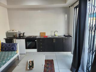 G's Apartments Cape Town - 3