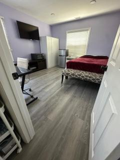 Awesome deal! Room with private bathroom close to Kia Forum, Sofi Stadium and LAX airport - Inglewood - 4