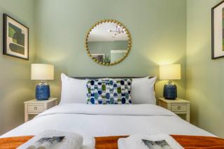 Chic Shoreditch Gem, Zone 1, Workspace 1GB Wi-Fi - 3