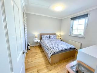 Double room with private bathroom and parking - Edinburgh - 1