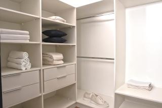 Puerto Varas frente al Lago Llanquihue "Aedes Salus" - 1