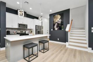 Sleeps 20 - 2 Homes - Family and Friends Fun Super house - Houston - 6