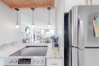 Gulf House 101 - Gulf Front - Sleeps 8 - Great Location - Prickett Properties - 1