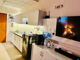 Romantic Stay with 4K Projector - 0