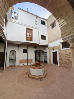 Hospedería Monasterio de San Leandro - 8