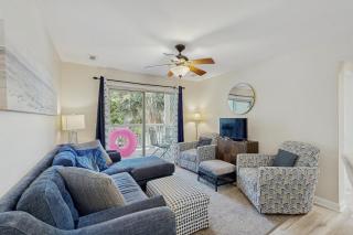 Palmettos at Folly 1L - 9