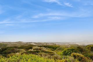 Rascals Oceanfront Retreat - 7