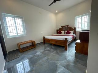 Adithya Home Stay - Yercaud - 1