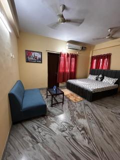 Luxury 1 BHK Apartment Located just 1 km from the Airport - Patna - 1