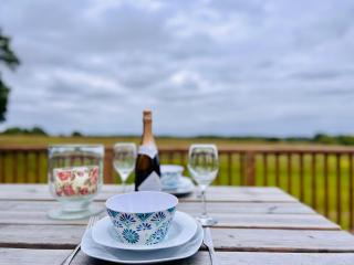 Unique Suffolk Cabin with Countryside Views - Burgh - 5