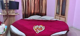 Hotel Suraj - Dabra - 0