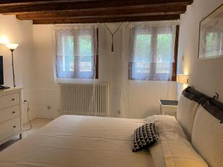 BLACK & WHITE HOME, an oasis in the city center - Venice - 1