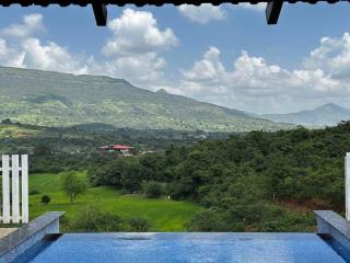 Caasa Tranquilla-Canopy Cabin 3 with Private Pool - Malavli - 6