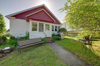 Family-Friendly Home in Downtown North Creek - North Creek - 8