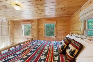 The Den In Franconia - Franconia - 1
