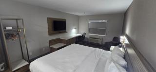 Baymont Inn & Suites San Marcos - San Marcos - 9