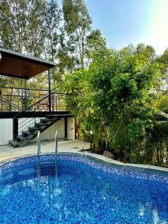 Caasa Tranquilla The Lakefront Loft 1 Private Pool - Pune - 9