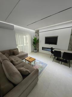 Lungomare Luxury Sea View Apartaments - Valona - 4