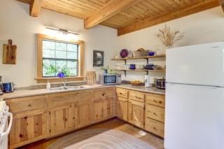 Trails and Creek On-Site Ozarks Retreat on 23 Acres - Timbo - 3