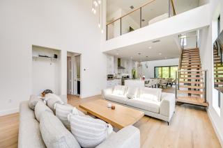 3 Mi to Naples Beach Luxurious Home with Pool! - Naples - 9
