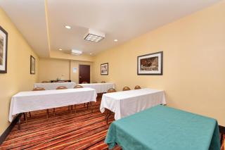 Holiday Inn Express & Suites Austin SW - Sunset Valley, and IHG Hotel - Austin - 8