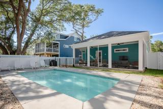 Bucket List Bungalow - Oak Island - 7