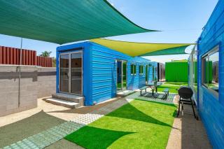 Smurf Haus - Luxuriously Small with Resort-like Pool - Phoenix - 4