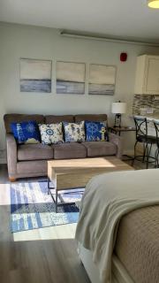 Couples Getaway, Hampton Beach Oceanview Studio - Hampton - 3