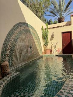 Luxury Private Riad, Air-Conditioned and Pool - Marrakech - 6