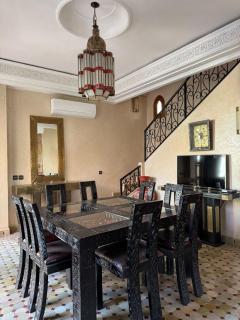 Luxury Private Riad, Air-Conditioned and Pool - Marrakech - 5