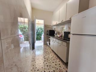 Iris Home - Lékhaion - 2