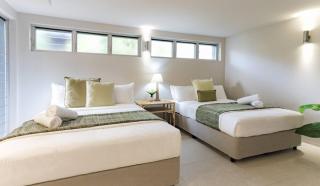 Beautiful home with incredible views from every floor - Coolum Beach - 6