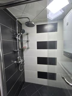 Midtown Apartment in the Heart of Baku - Baku - 7