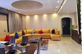 Luxe et sérénité avec jardin, terrasse et 5 piscines - 1