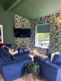 Oakwood Lodges with Hot tubs York - Skipwith - 3